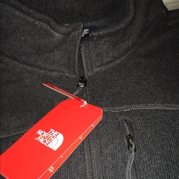 🌹🌹5X Fleece 1/4 w/ Zipper Gray NWT comfortable - Picture 3 of 6